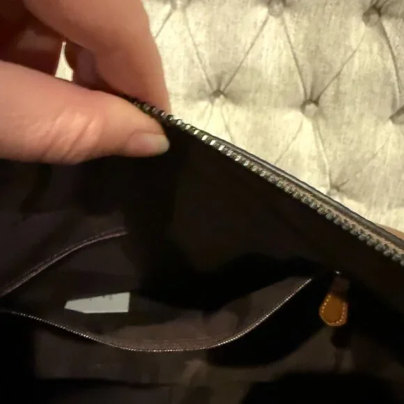 Coach Mixed Pebble Leather Shay Shoulder Bag | Vintage Khaki | NWT - Picture 10 of 12